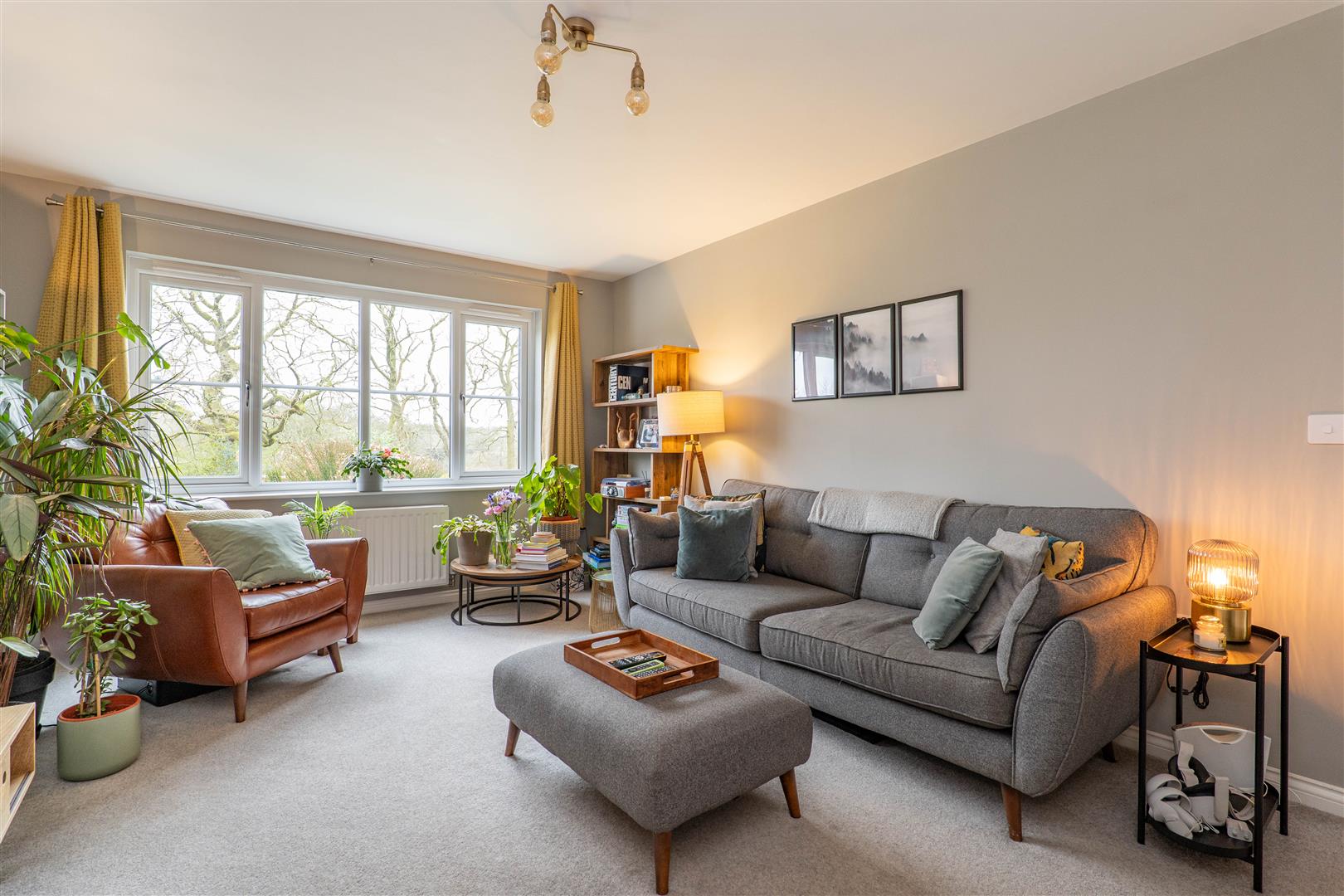 5 bed property in Rossendale Drive, Chorley